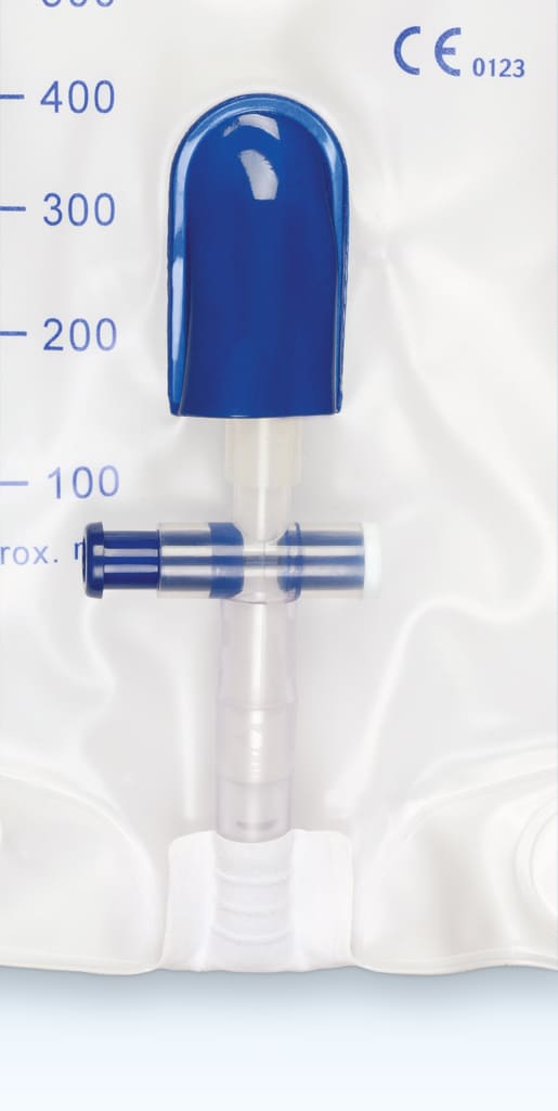 Steriler Urinbeinbeutel mit 750 ml Volumen. Ausgestattet mit einem Refluxventil zur Vermeidung von Infektionen. Bild 4