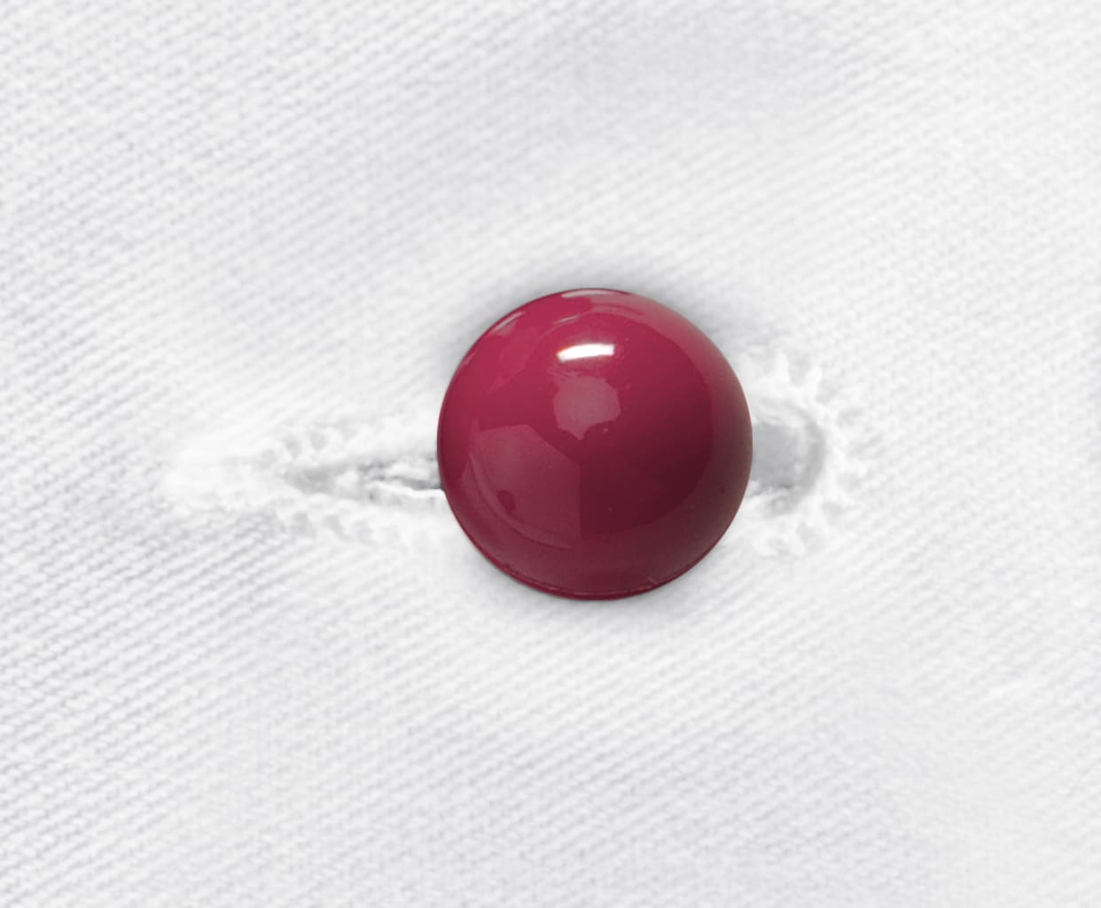 Robuste Kugelknöpfe aus Kunststoff für Kochjacken – individuell einsetzbar für professionellen Look und sicheren Halt in der Küche. Bild 1