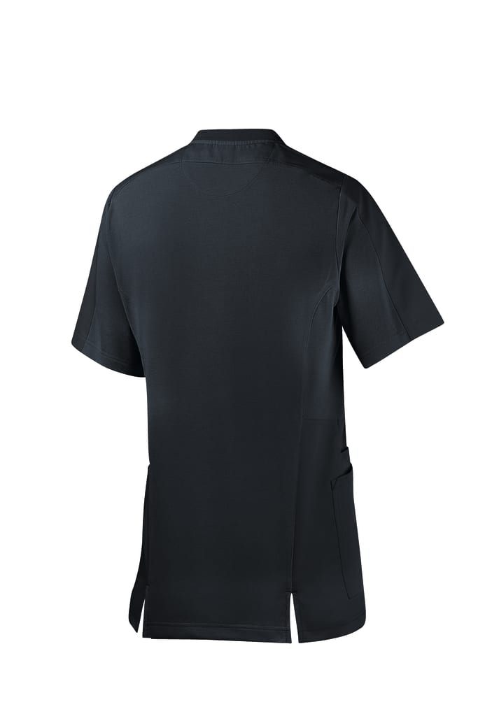 Kasack mit Druckknopfleiste, Piqueeinsätzen, Namensschildschlaufe, Seitentasche & Piepertasche – funktional, bequem und ideal für den Berufsalltag.
␍ Bild 2