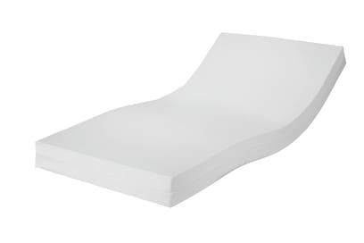 Der 12 cm hohe Polyurethan-Schaumstoffkern (Rechteckzuschnitt) bietet einen guten Temperaturausgleich und verhindert Feuchtigkeits- und Wärmestau. Das formstabile Material hält lange die ursprüngliche Elastizität ohne aufzuweichen oder Mulden zu bekommen.