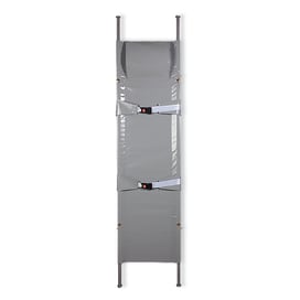 Nahtlose Aluminium-Vierkantprofile, hochbelastbar, verriegelbare Stahlgelenke. Bezug aus beschichtetem Chemiefasergewebe, desinfizierbar, pflegeleicht und verrottungsbeständig. Mit Kopfkissentasche und Sicherungsgurten mit Schnellverschlüssen.
