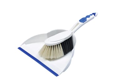 Kehrgarnitur aus Kunststoff mit weicher Aufnahmelippe und einem 2-Komponenten-Griff