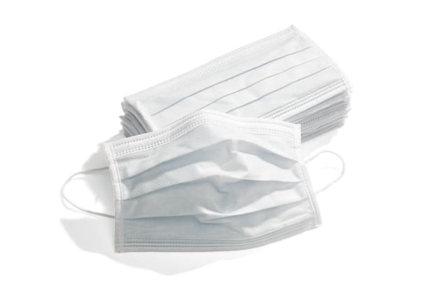 WiBUplus Einmal-Mundschutz 3-lagig Typ IIR (50er-Pack), Bild 3 Einmal Maske mit Glasfaserfreiem Filter, mind. 98% Bakterienfilterleistung, flexiblem Nasenbügel, latexfrei.
␍ Bild 3