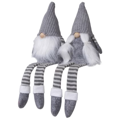 Kleine weihnachtliche Wichtel – bringen gemütliche Stimmung in das Zuhause und sind die perfekte Dekoration für die Weihnachtszeit. Kein Spielzeug. Bild 1